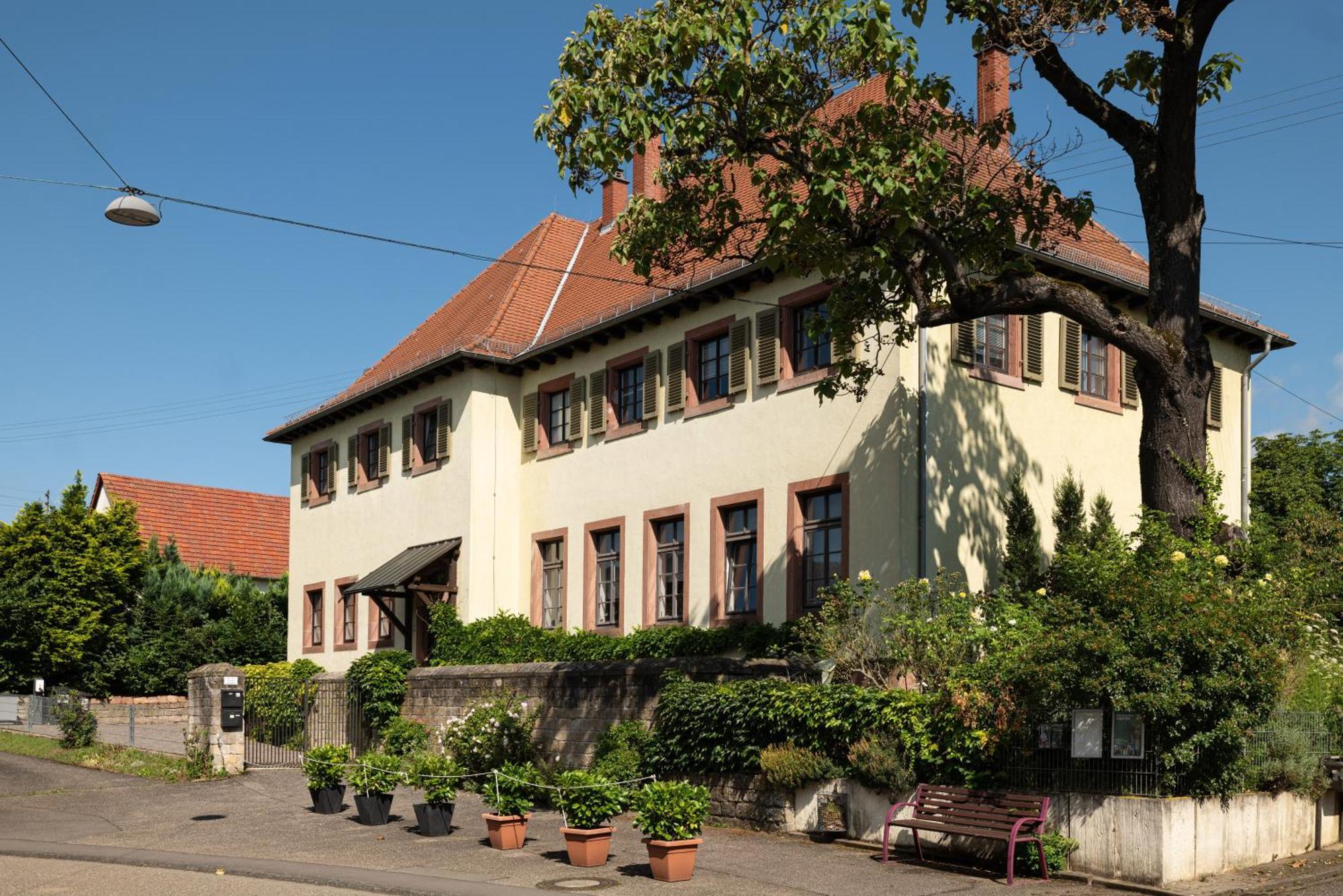 Апартаменты Grosse Pause Altes Schulhaus Schweigen Экстерьер фото